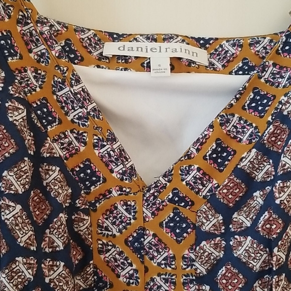 Dress - Picture 3 of 9